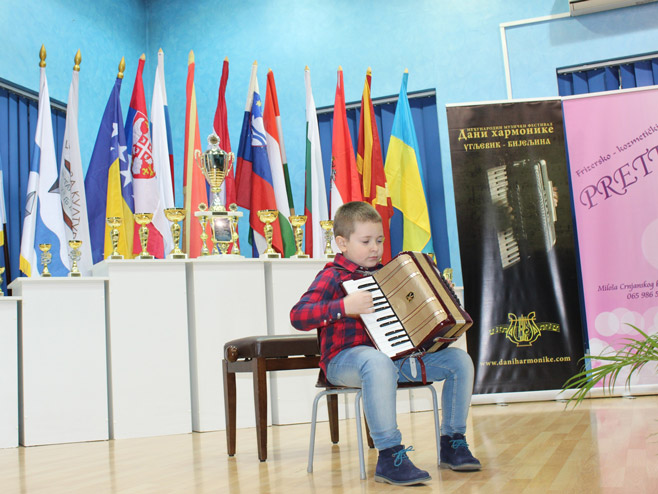 Угљевик - "Дани хармонике" - Фото: СРНА