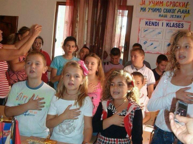У срцу Албаније муслиманска деца пјевају о Светом Сави (Фото: facebook) - 