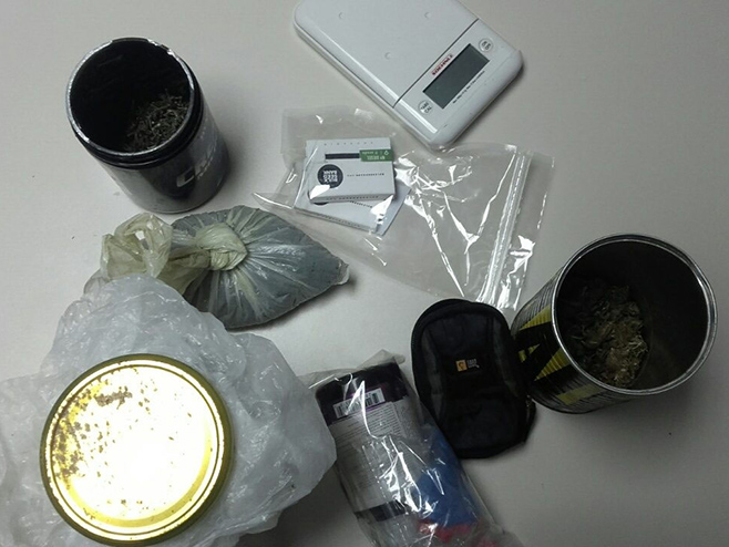 Бањалука - приликом претреса куће пронађени марихуана, оружје, експлозив и муниција - Фото: СРНА