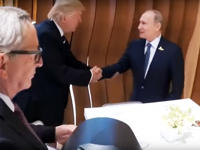 Руковање Трампа и Путина - Фото: Screenshot/YouTube
