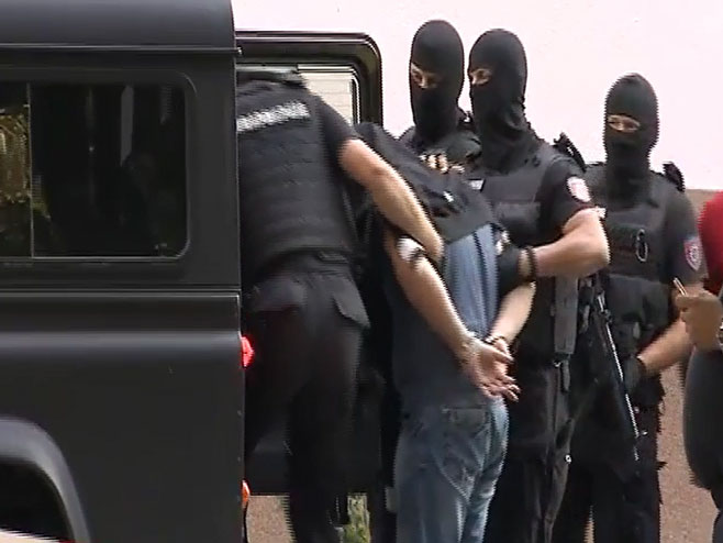 Крагујевац-Ухапшен трећи мушкарац - Фото: Screenshot/YouTube