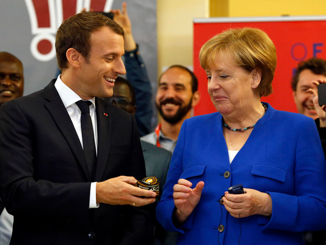 Макрон и Меркел - Фото: AP