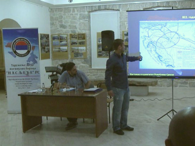 Trebinje: Predavanje "Nastanak i identitet Republike Srpske" - Foto: RTRS