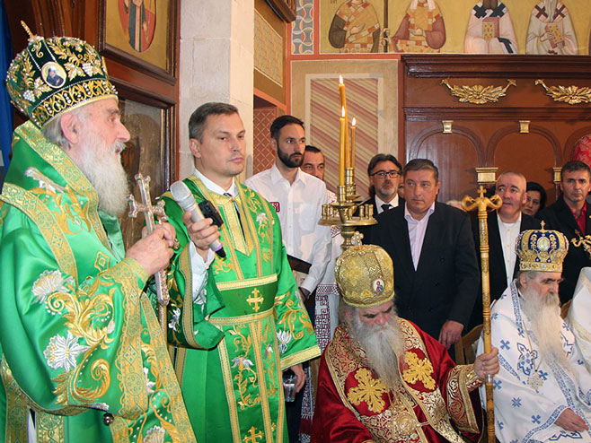 Устоличен епископ далматински Никодим - Фото: СРНА