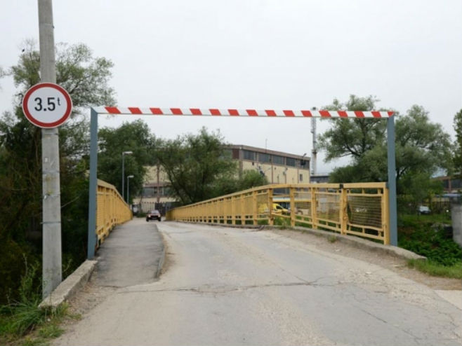 Стари, "жути мост" у Чесми (Фото: gradjevinarstvo.ba) - 