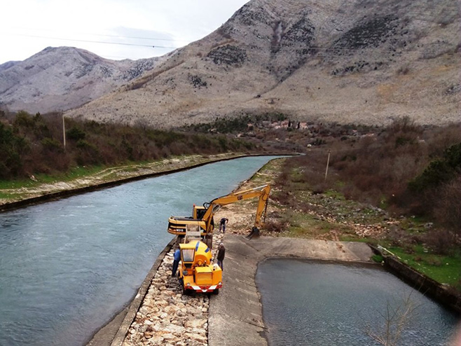 Trebinje, Hidroelektrana - sanacija dovodnog kanala - Foto: SRNA