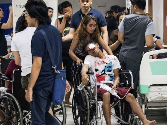 Филипини: Повријеђени од петарди - Фото: AFP