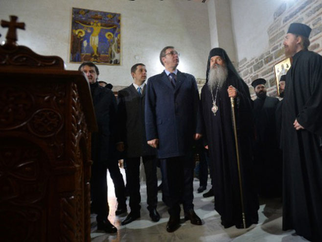 Vučić u manastiru Banjska (Foto: RTS)