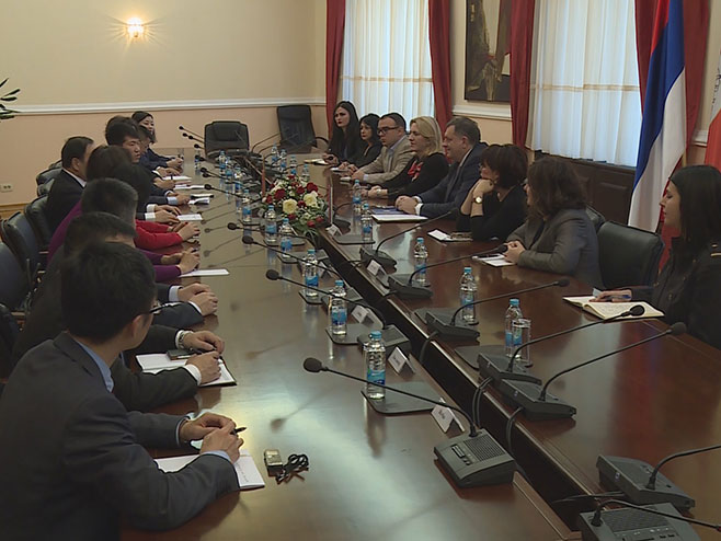 Dodik i Cvijanovićeva sa kineskom delegacijom 