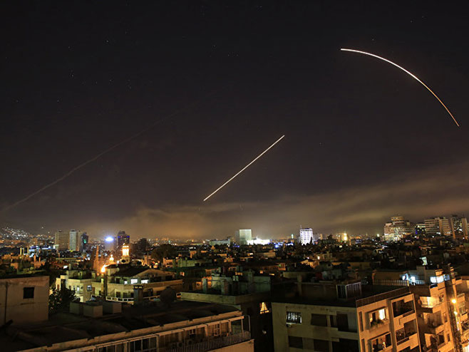 Ракетирање Дамаска  (AP Photo/Hassan Ammar) - 