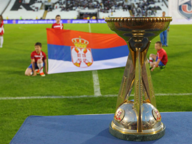 Фудбалери Црвене звезде и Војводине вечерас играју за трофеј Купа Србије