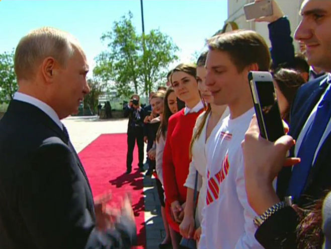 Putin sa volonterima izborne kampanje