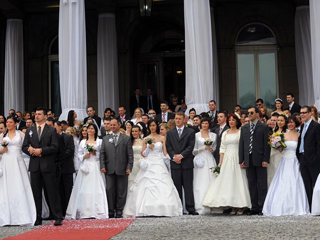 Колективно вјенчање у Београду (Фото: kolektivnovencanje.com) - 