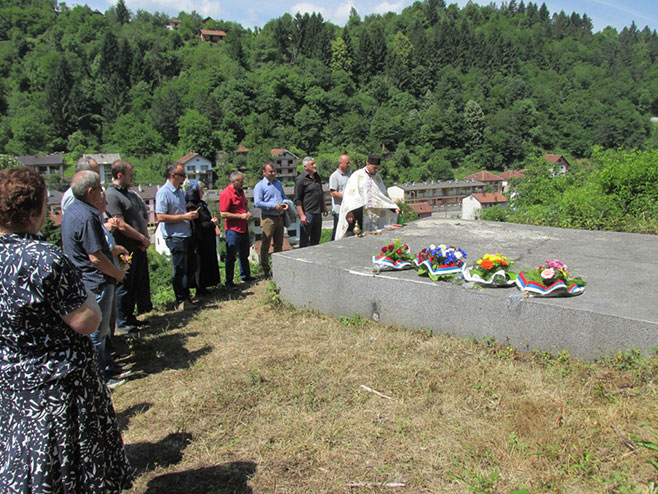 Сребреница, Залазје - сјећање - Фото: СРНА