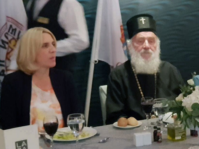 Cvijanovićeva na ručku dobrodošlice sa patrijarsima Irinejom i Vartolomejom (Foto: SRNA)