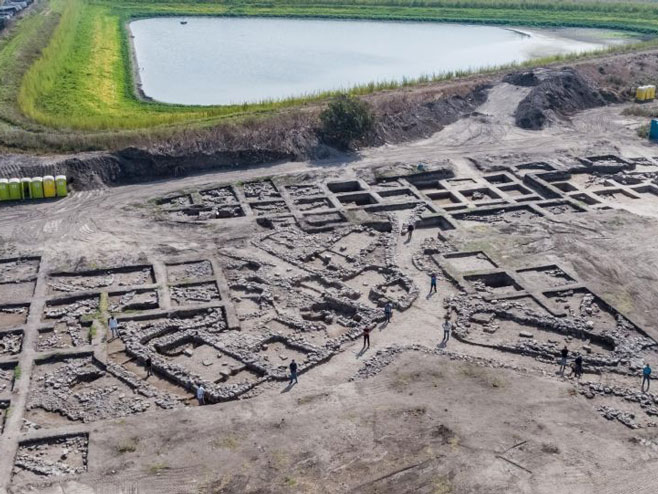 На градилишту ауто-пута откривен 5.000 година стар град (фотоAssaf Peretz,Israel Antiquities Authority) - 