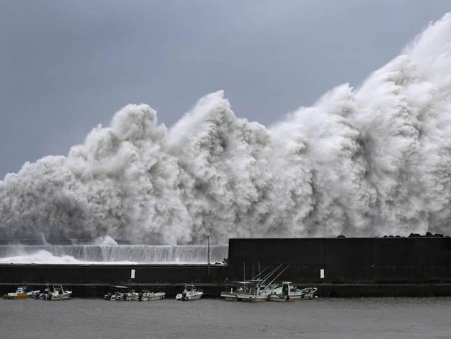 Јапан - тајфун  (Фото:financialexpress.com) - 