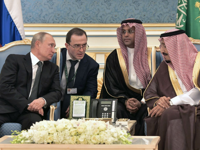 Путин на састанку са саудијским краљем Салманом (Фото: Twitter/President of Russia) - 