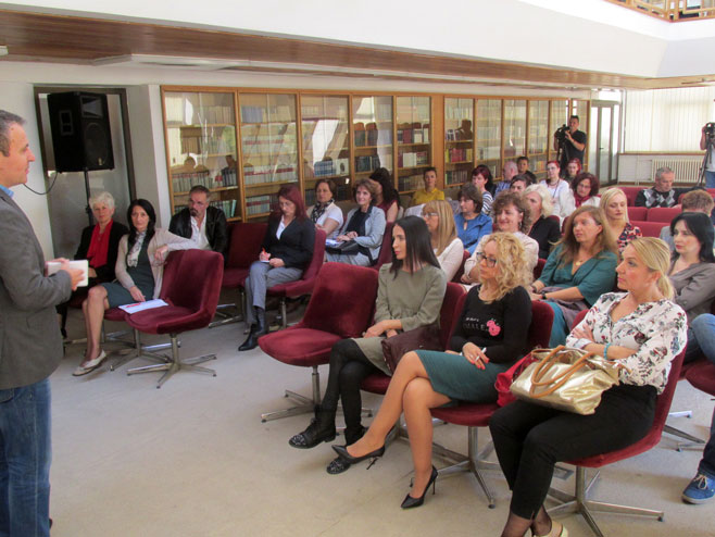 Библиотекари и књижничари на семинару, Бијељина - Фото: СРНА