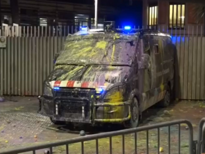 Полицијско возило у Барселони (фото: sputniknews.com) - 