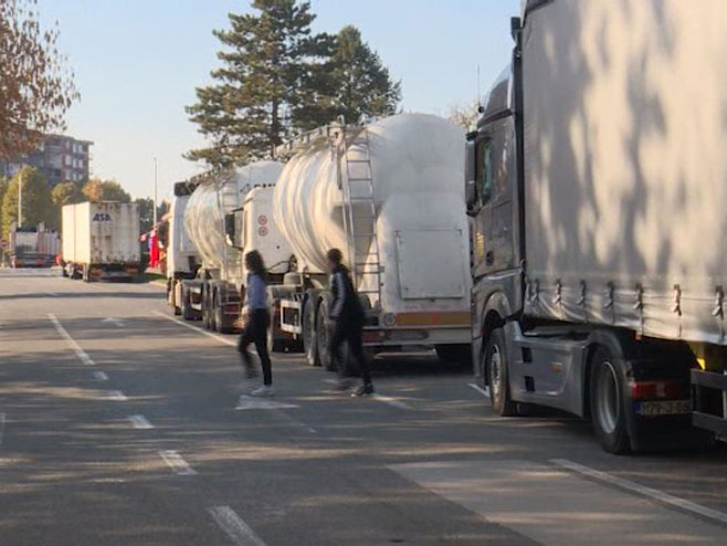 Камиони угрожавају безбједност, Брод - Фото: РТРС