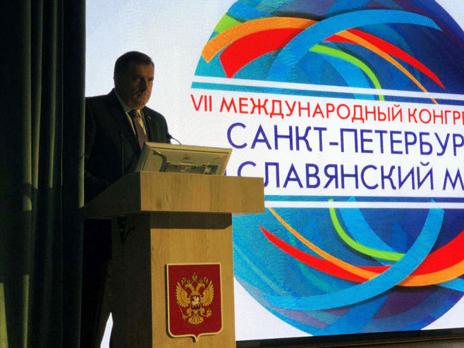 Милорад Додик на Шестом међународном конгресу Санкт Петербургу - Фото: СРНА
