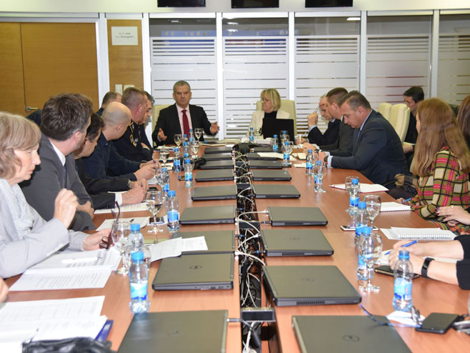 Састанак Оперативног штаба за миграције  (Фото:Министарство безбједности) - 