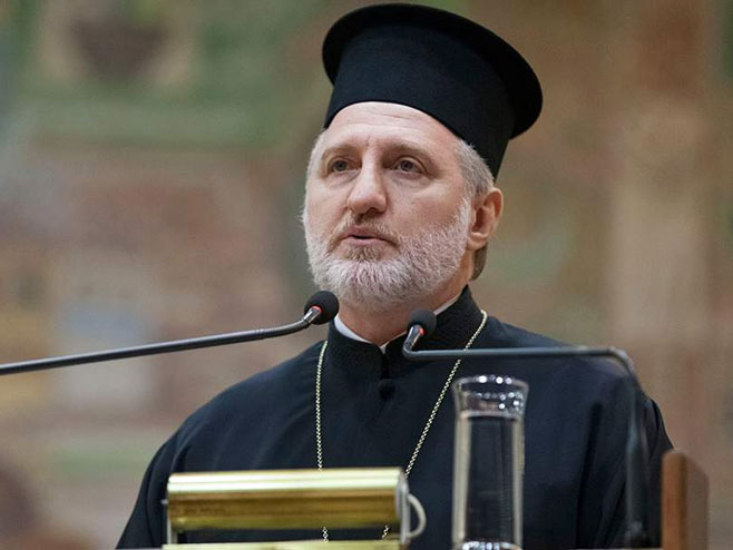 Архиепископ Елпидофор (фото: Ekathimerini) - 