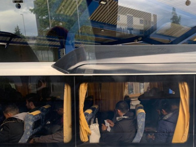 Аутобус пун миграната из Бањалуке отишао за Бихаћ - Фото: Глас Српске