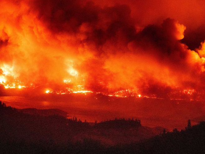 Пожар у Калифорнији (фото:AP: Noah Berger) - 