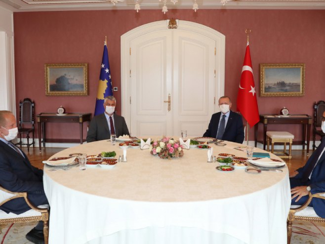 Тачи и Ердоган (фото:DIRECTORATE OF COMMUNICATIONS) - 