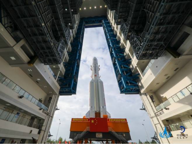 Кинеска ракета "Лонг март-5" (Фото: CASC/CLEP) - 