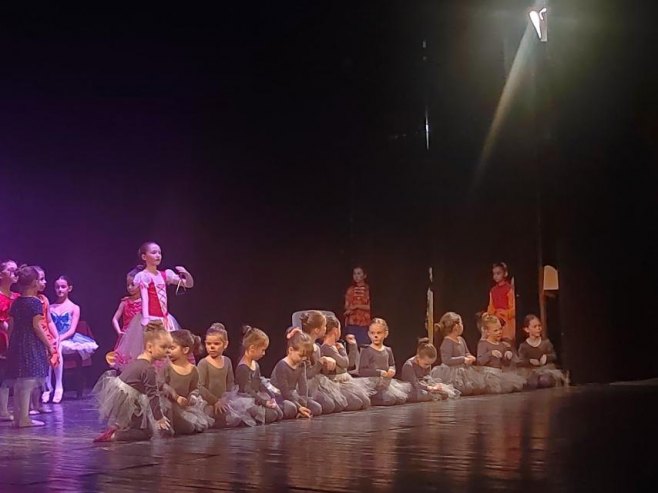 Дјечија представа у Приједору - Фото: РТРС