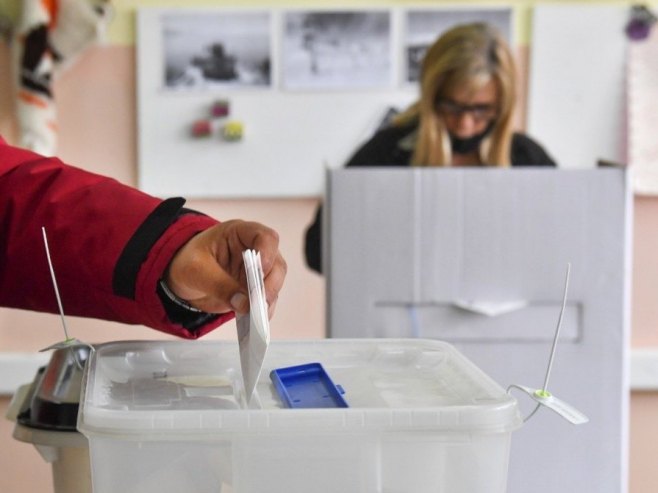 Избори (Фото: EPA-EFE/GEORGI LICOVSKI/илустрација) - 