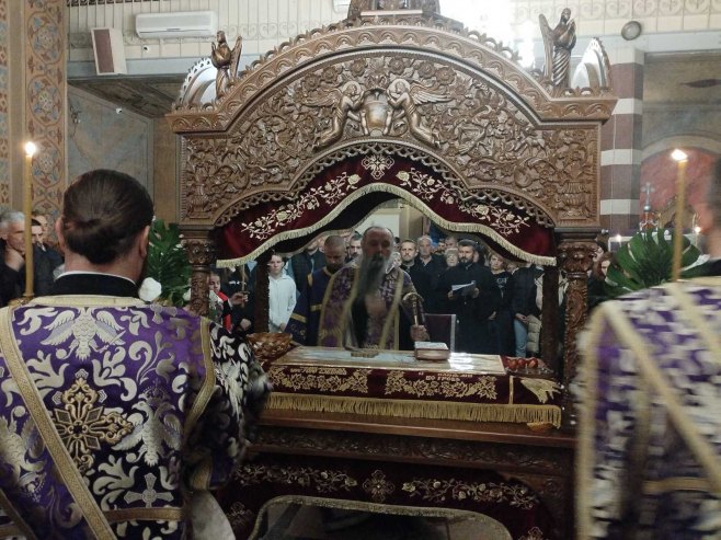 Епископ зворничко-тузлански Фотије служио статије у Храму у Бијељини