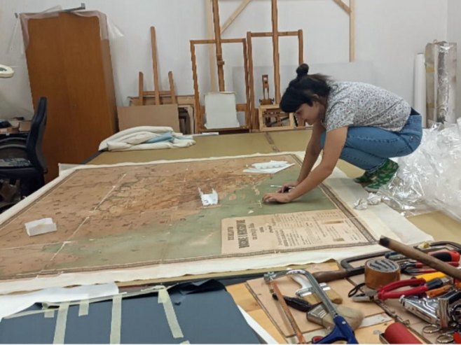 Како се конзервира и рестаурира папир? (ВИДЕО) Како се конзервира и рестаурира папир? (ВИДЕО)