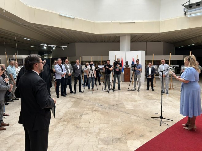 Музеј Републике Српске домаћин изложбе фотографија "О миру цијелог свијета" Музеј Републике Српске домаћин изложбе фотографија "О миру цијелог свијета"