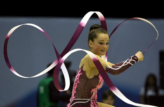 Фрида Парнас из Норвешке на такмичењу на 25. Европском првенству у ритмичкој гимнастици 



