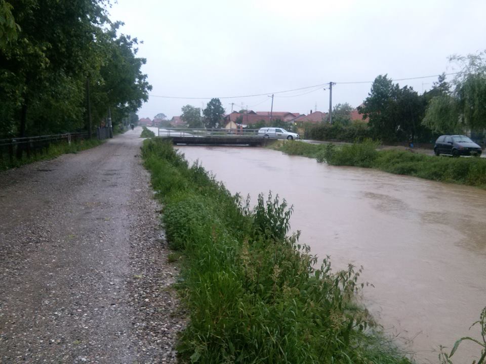 Поплаве у Бијељини
