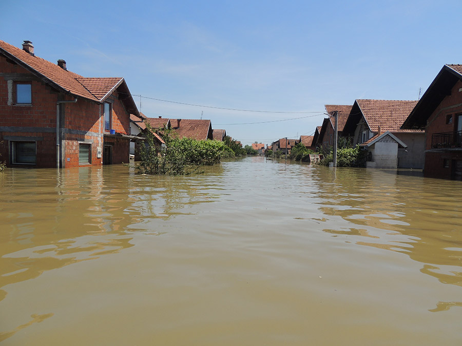 Шамац - поплаве, градске улице под водом