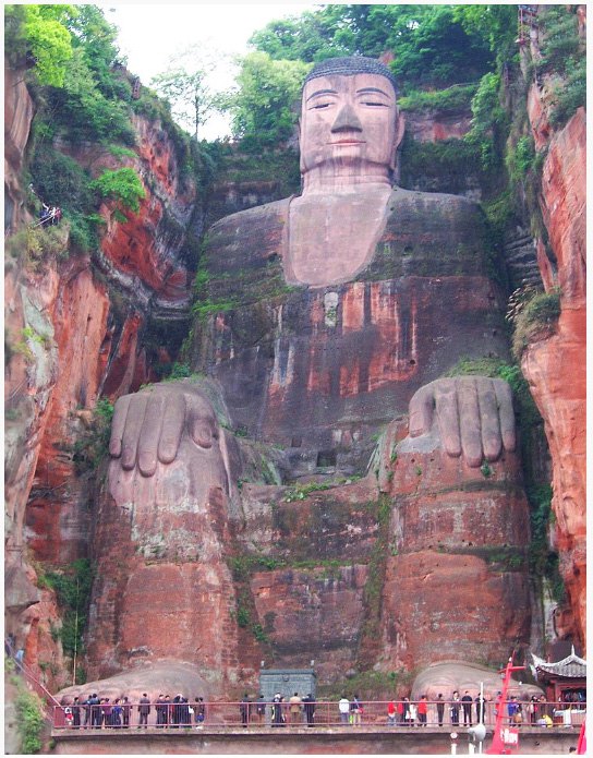 DŽinovska statua sjedećeg Bude, vrh Siđuo, Kina, 71 metar (Foto: Wikipedia)