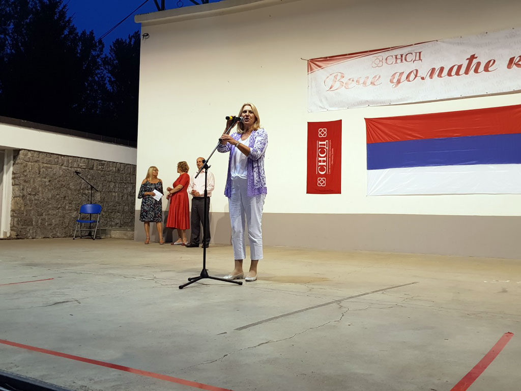 Цвијановићева на манифестацији "Вече домаће кухиње" у Приједору