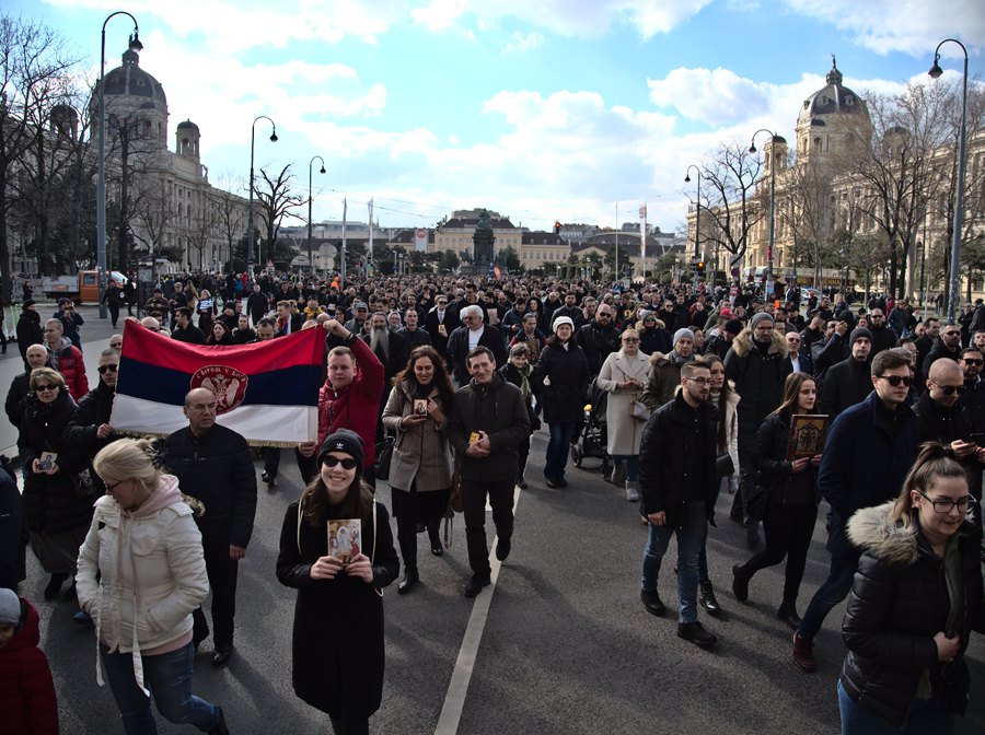 Литија и у Бечу, подршка СПЦ у Црној Гори