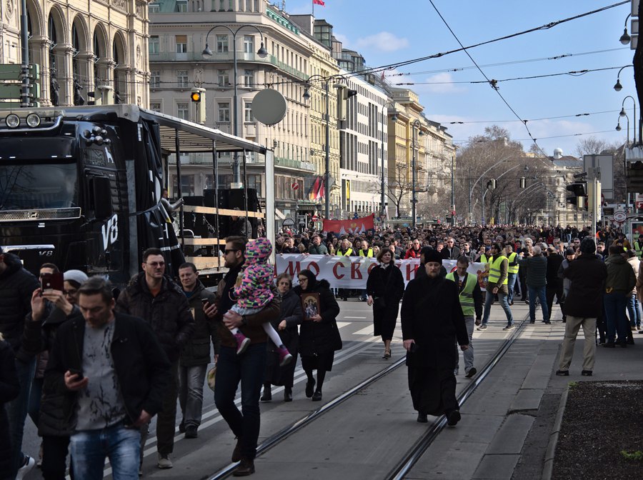 Литија и у Бечу, подршка СПЦ у Црној Гори
