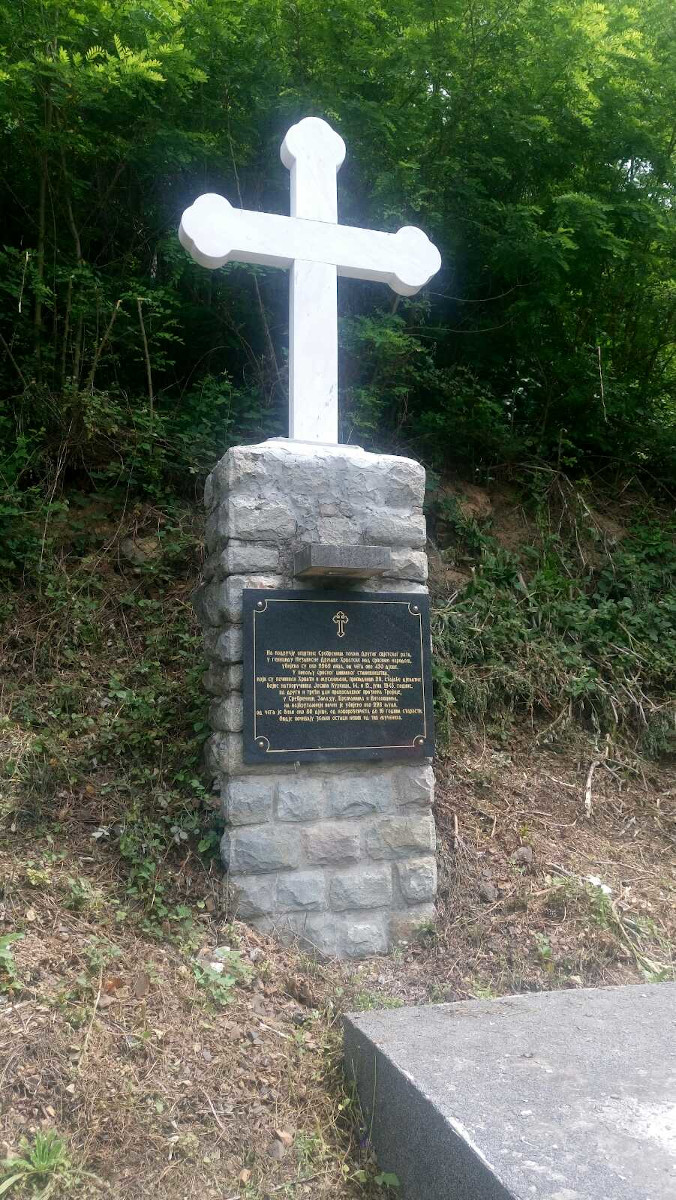 Srebrenica - spomenik (Foto: RTRS)