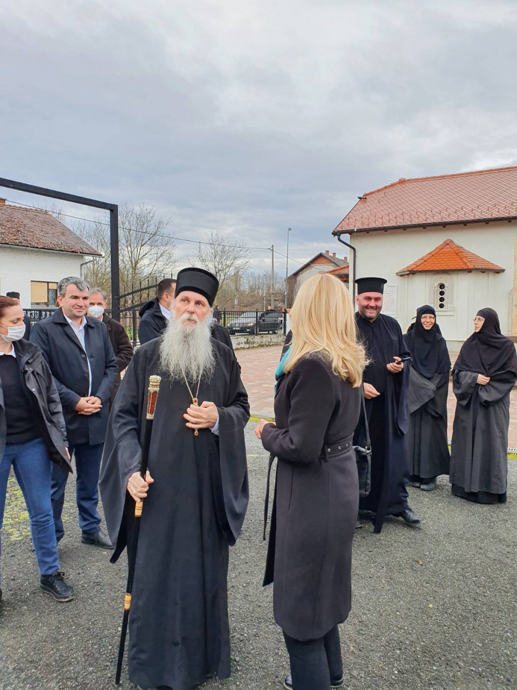 Жељка Цвијановић у посјети манастиру Јасеновац