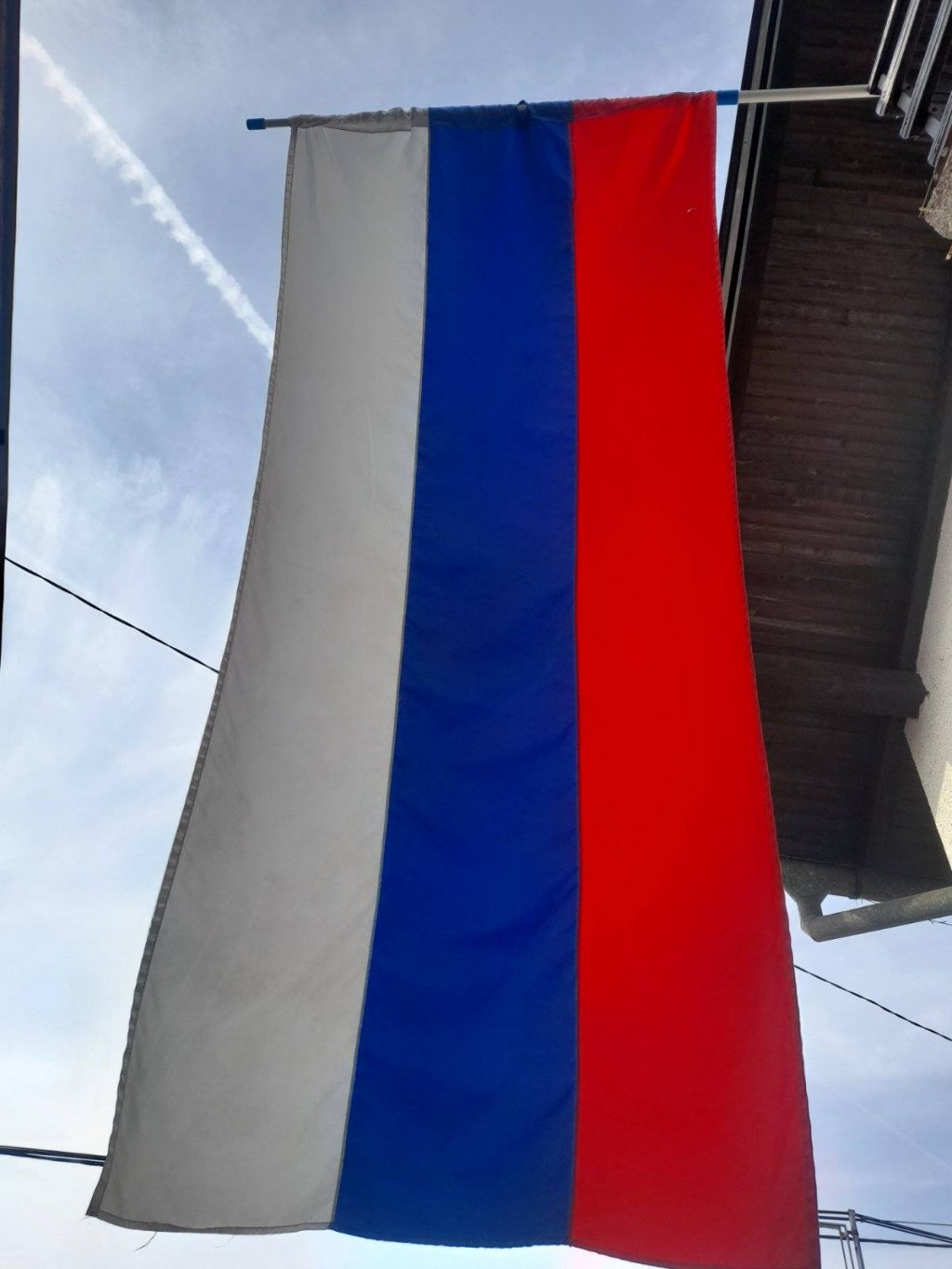 Заставе поводом Дана Републике, Слободан Лукић, Брод