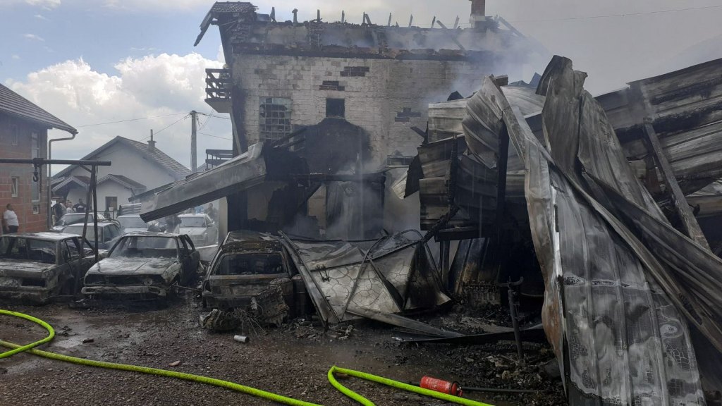 Posljedice požara u Prijedoru (Foto: RTRS)