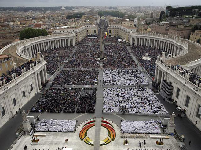 Ватикан - Фото: Beta/AP