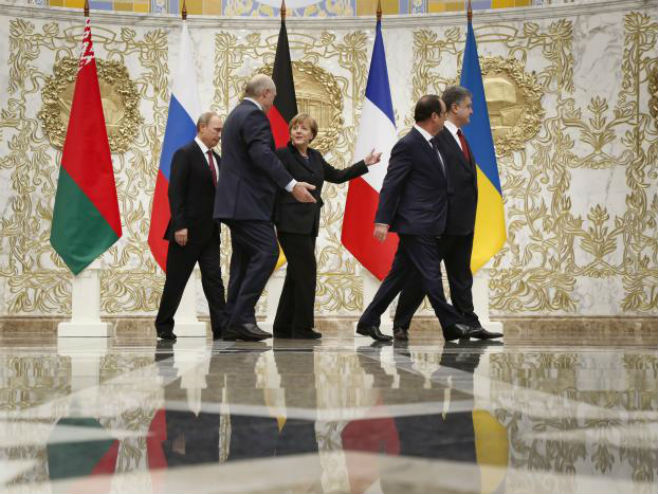 Минск: Путин, Меркел, Оланд, Порошенко - Фото: AP
